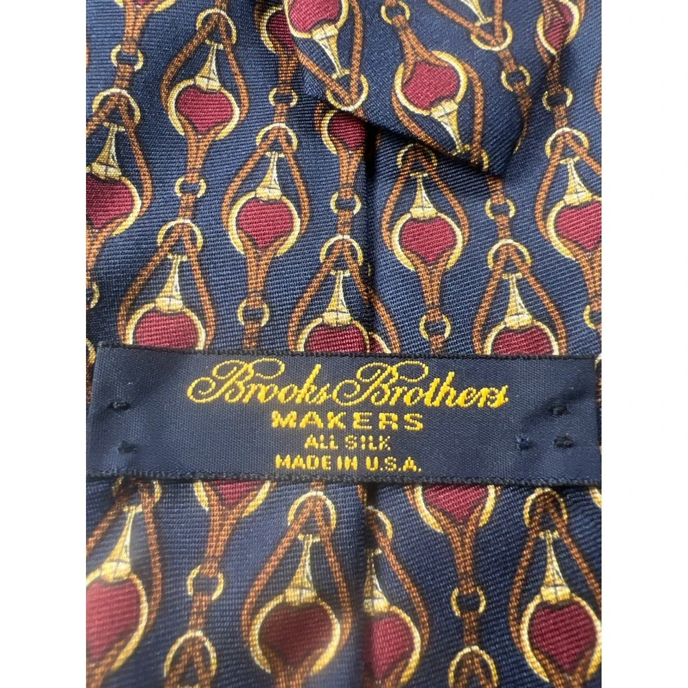 Brooks Brothers maker Silk Tie Navy Red Gold Horse Bit Pattern Made USA‎